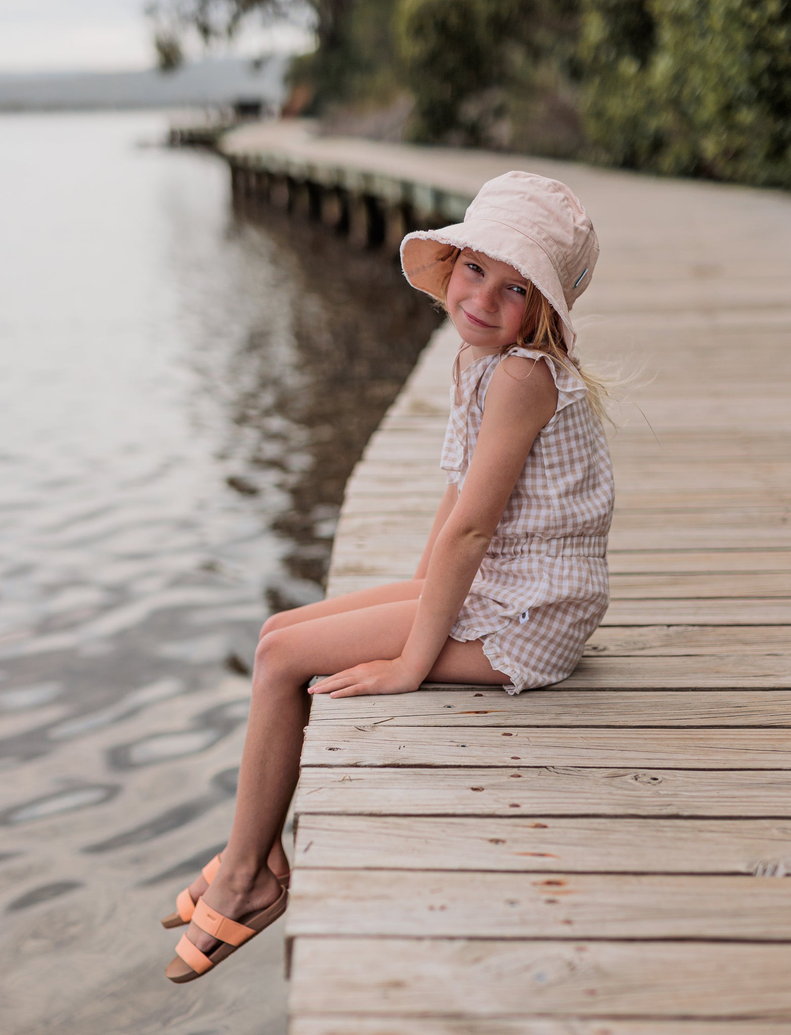 Acorn - Vanilla Frayed Bucket Hat