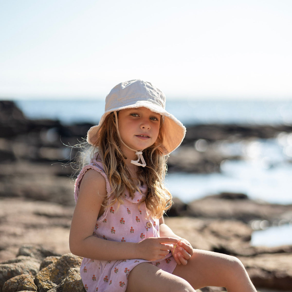Acorn - Vanilla Frayed Bucket Hat