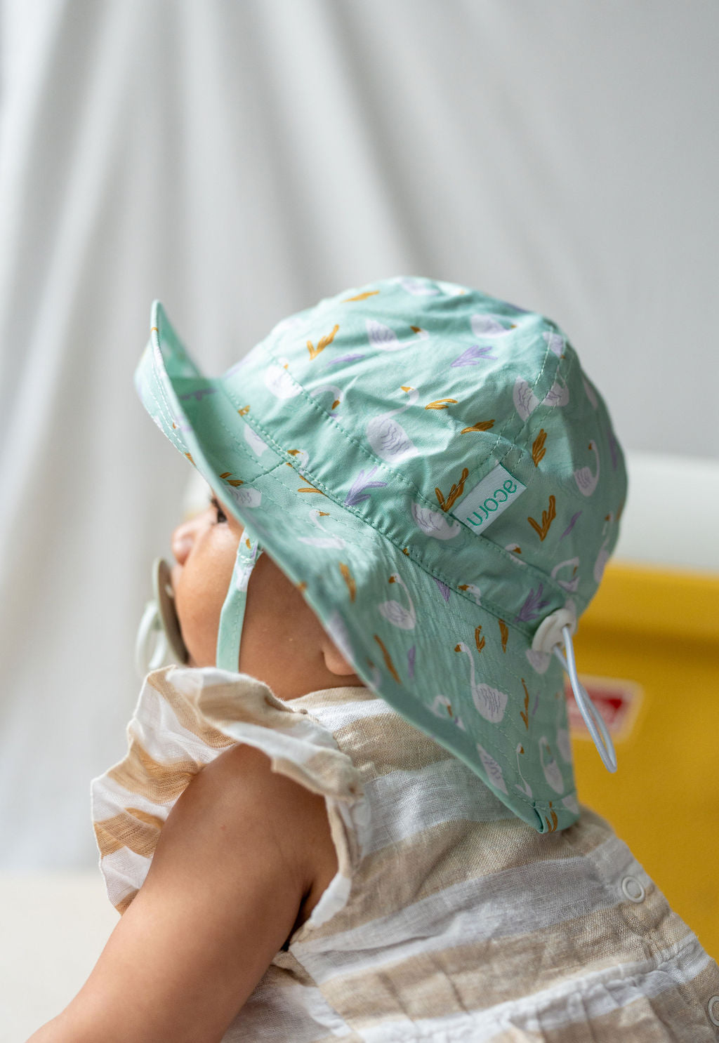 Acorn - Swan Wide Brim Infant Hat