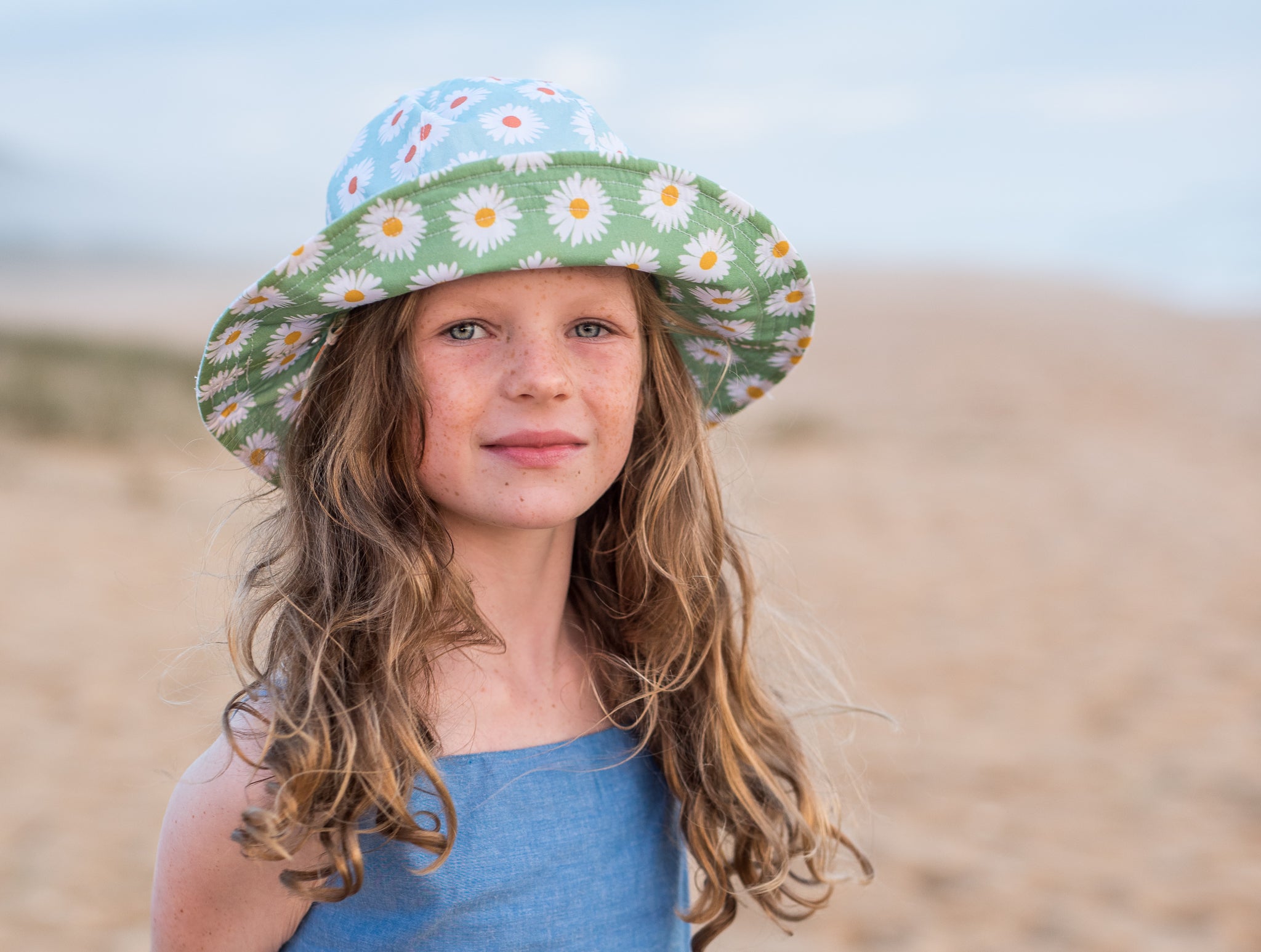 Acorn - Daisy Reversible Hat