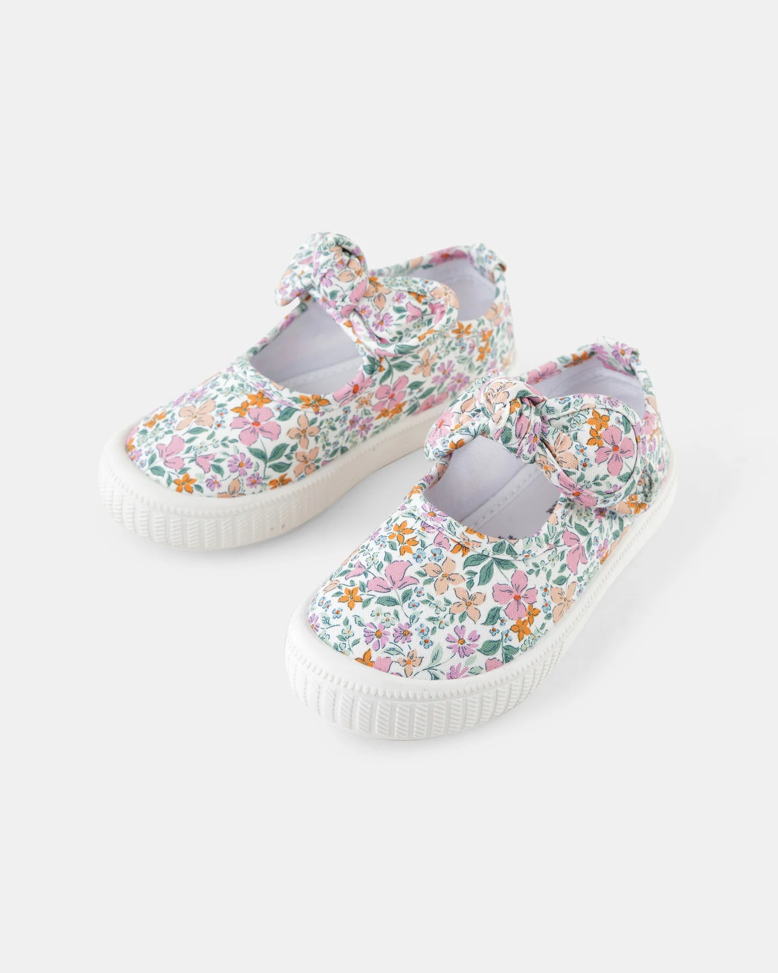 Walnut Melbourne - Millie Canvas - Ditzy Meadow