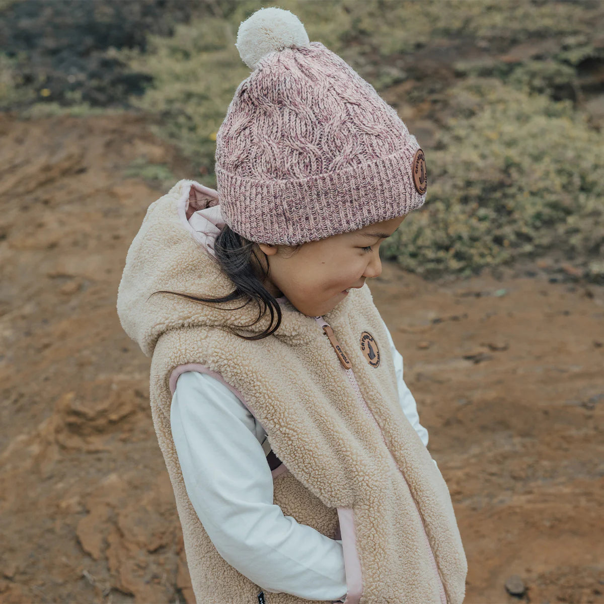 Crywolf - Reversible Yeti Vest - Blush & Caramel