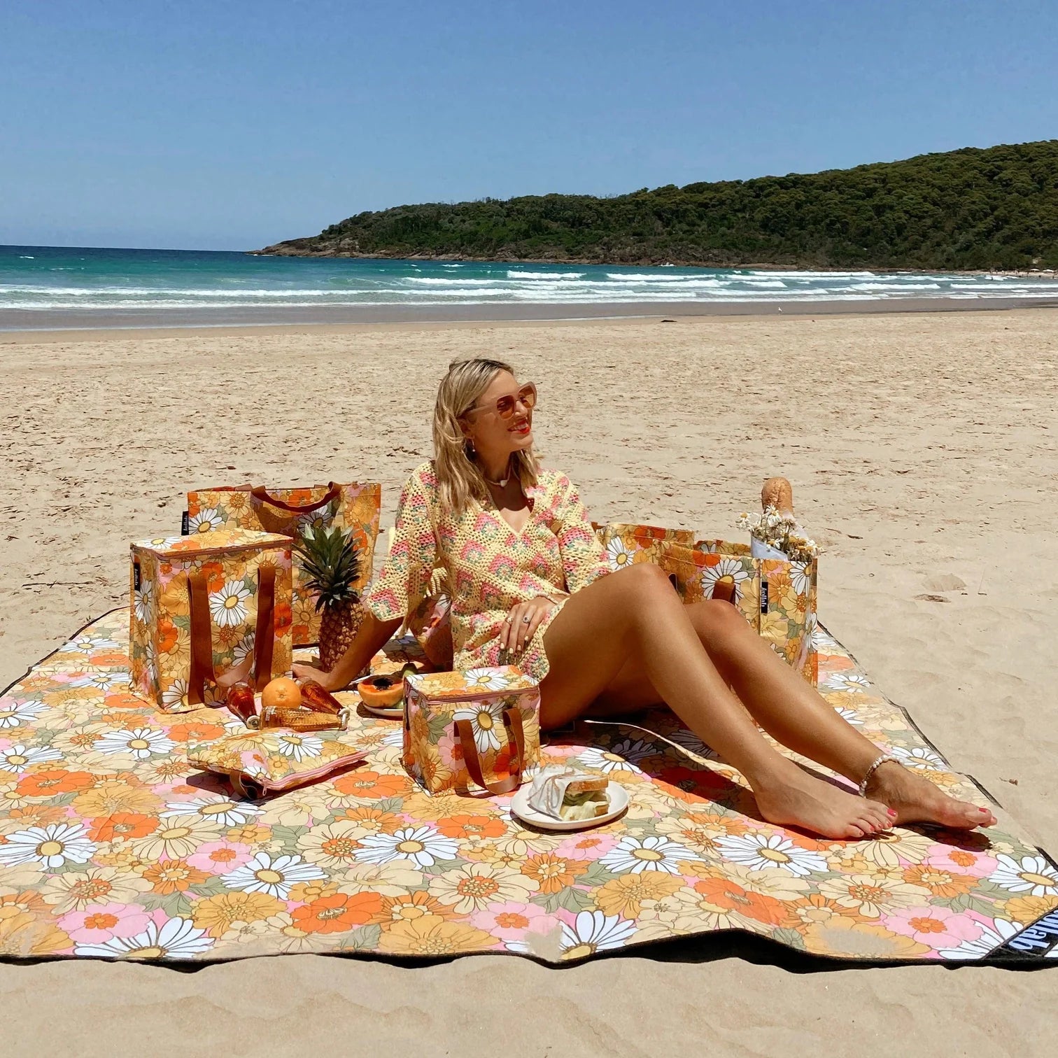 Kollab - Picnic Mat - Daisy Bouquet