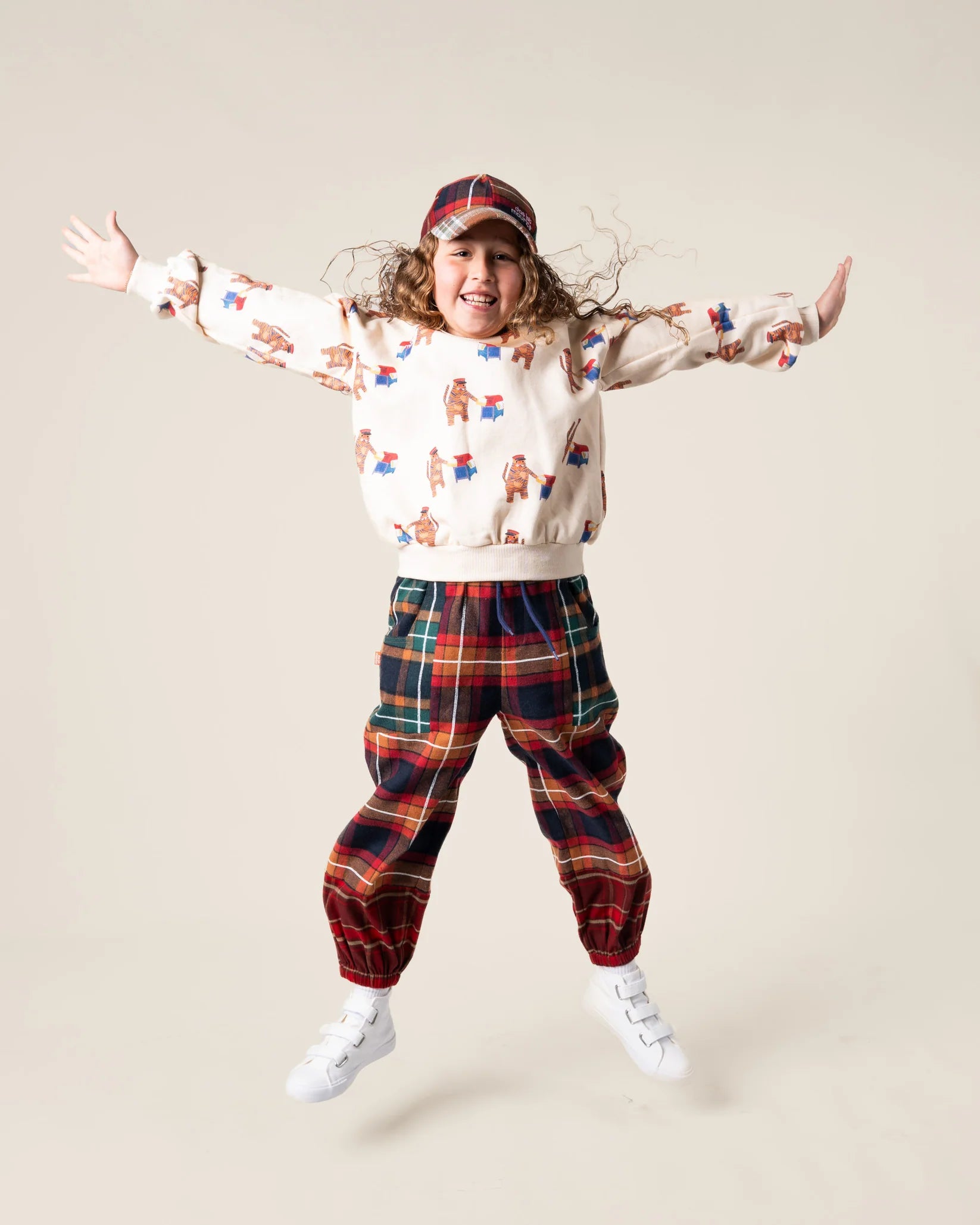 Das Ist Maurice - Patched Barrel Pants - Tartan