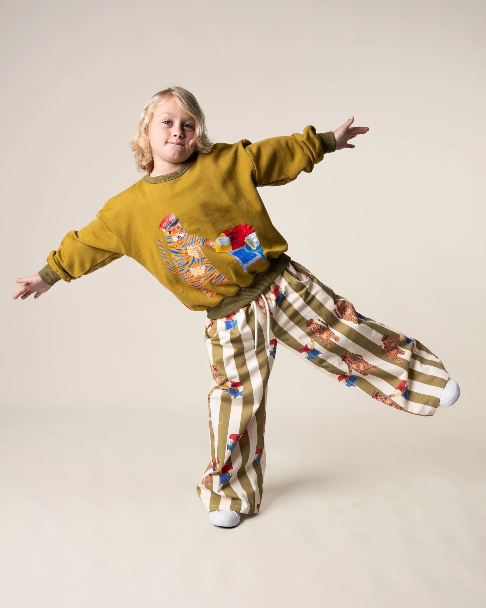 Das Ist Maurice - French Terry Pullover - Tiger the Postie