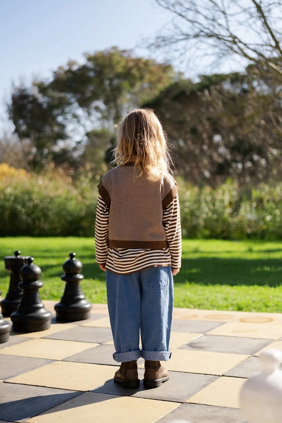 Grown - Organic Fields Embroidery Knit Vest - Espresso