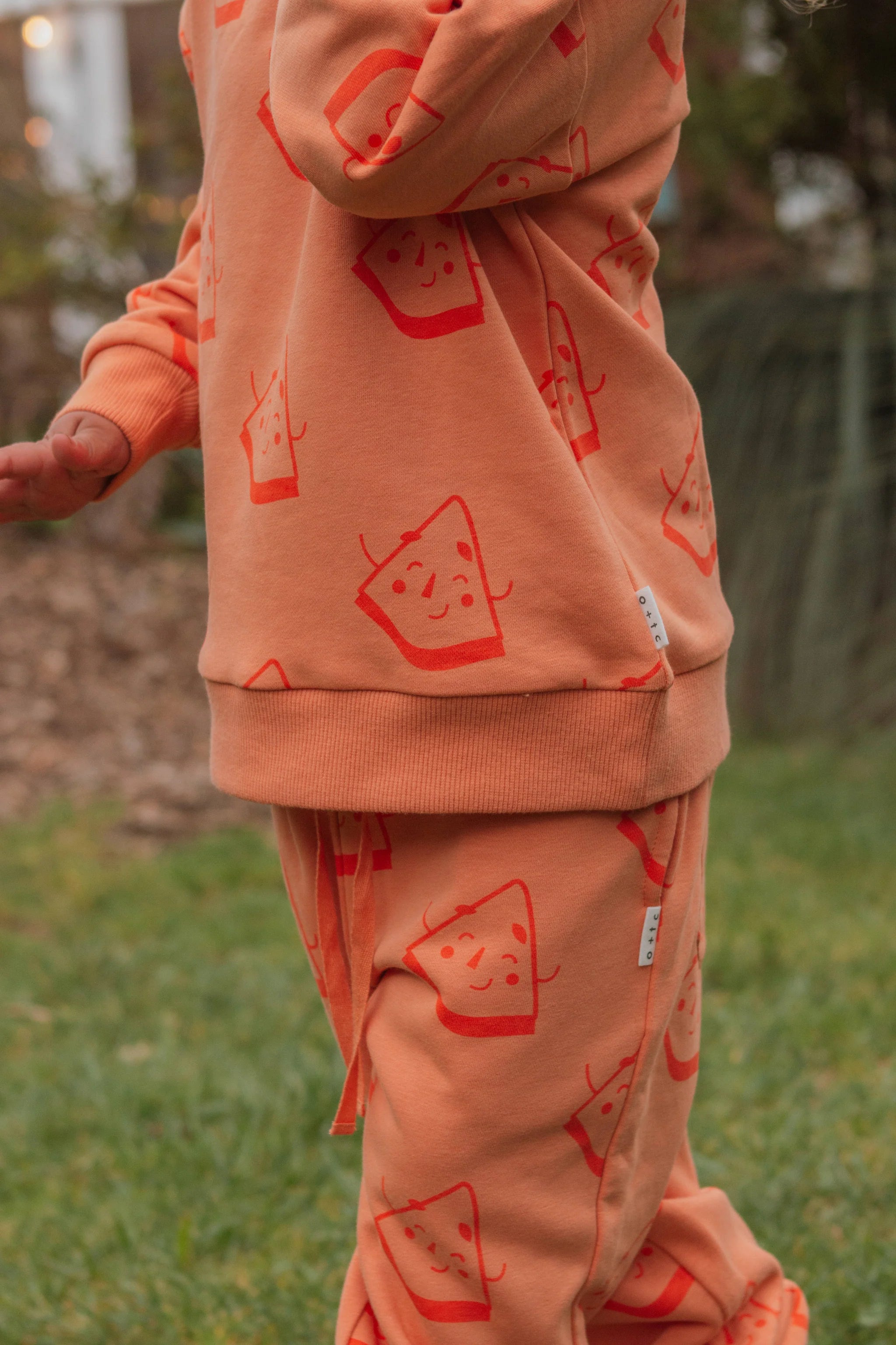 Olive + The Captain - Pizza Pullover