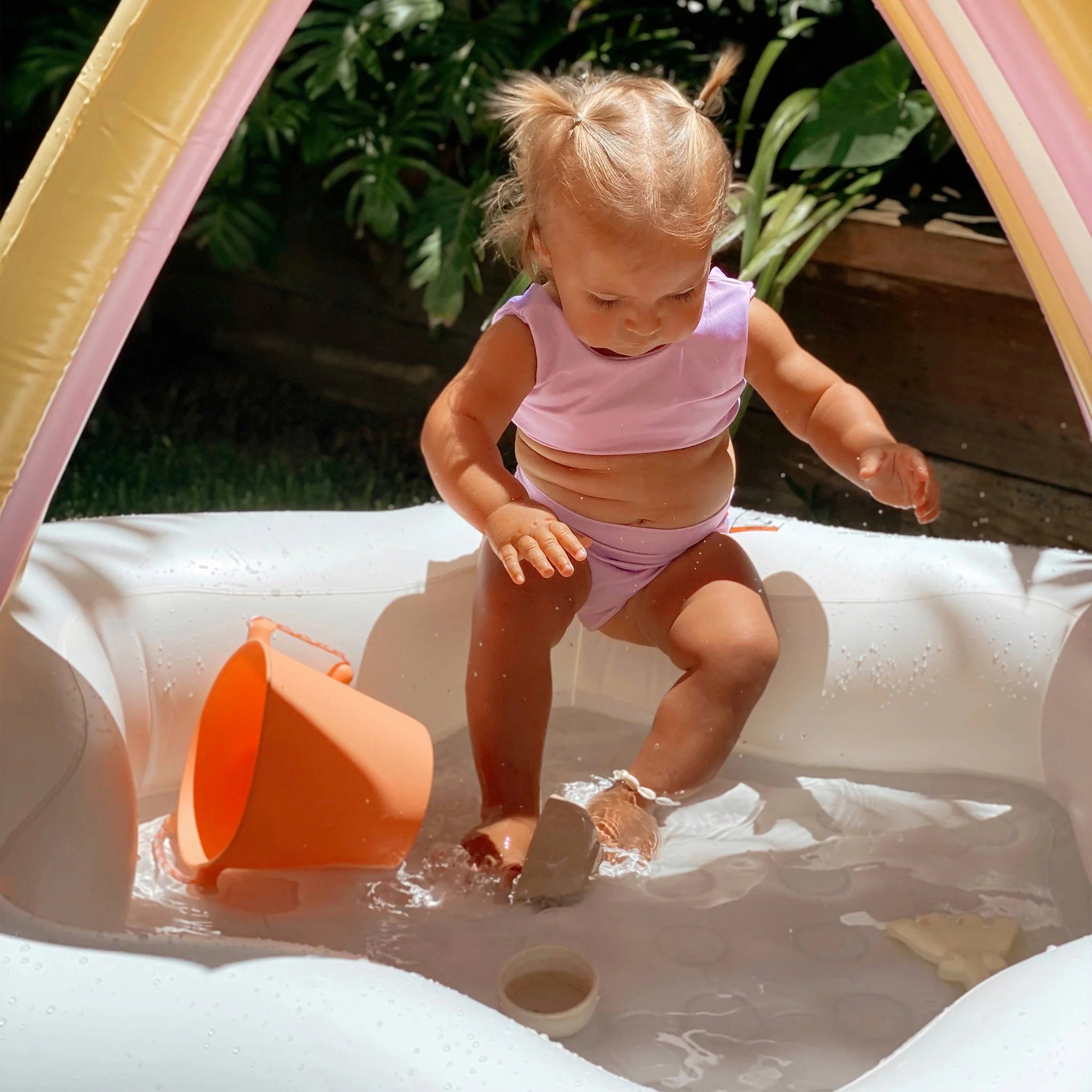 Sunnylife - Kids Inflatable Pool Princess Swan Multi