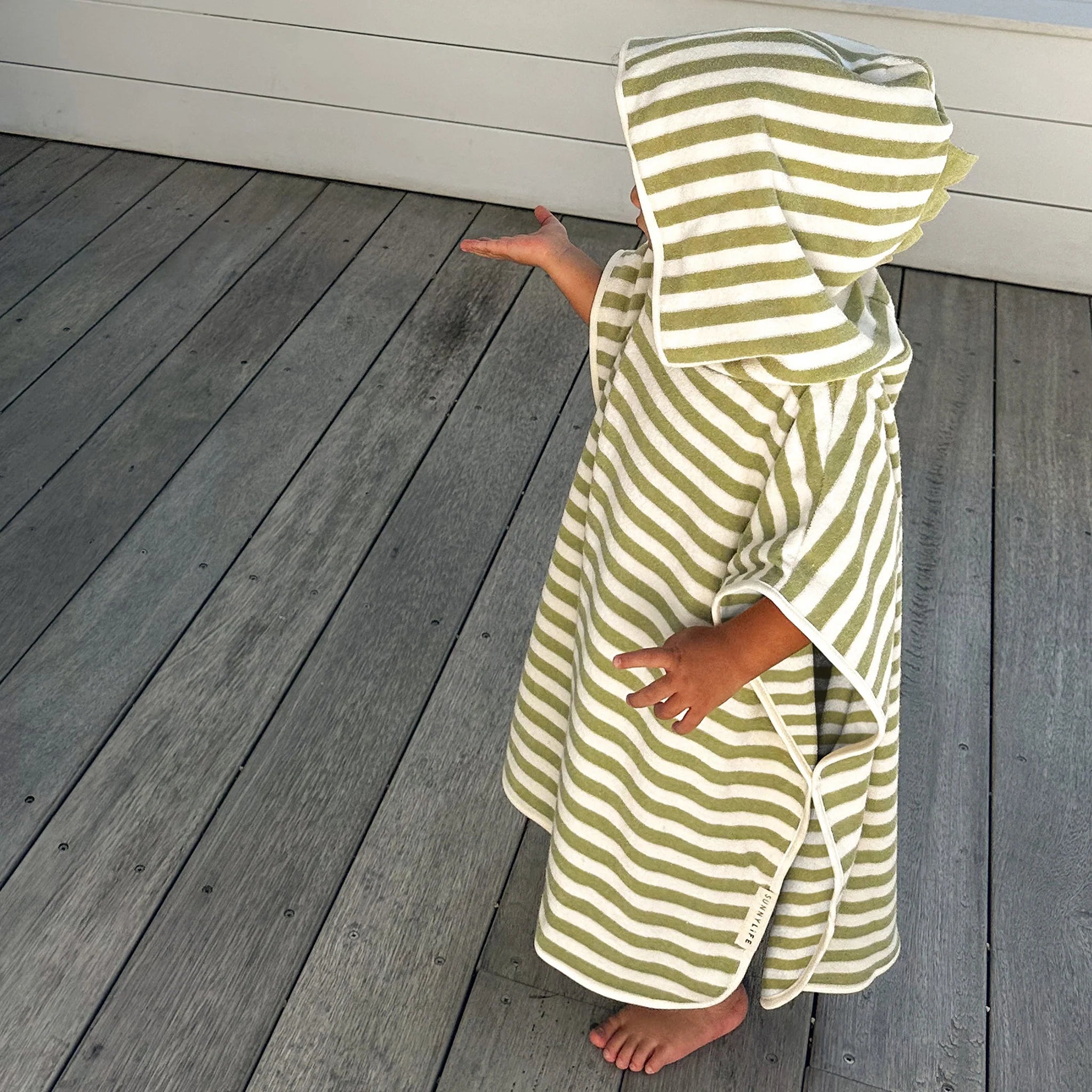 Sunnylife - Kids Character Hooded Towel Into the Wild Khaki