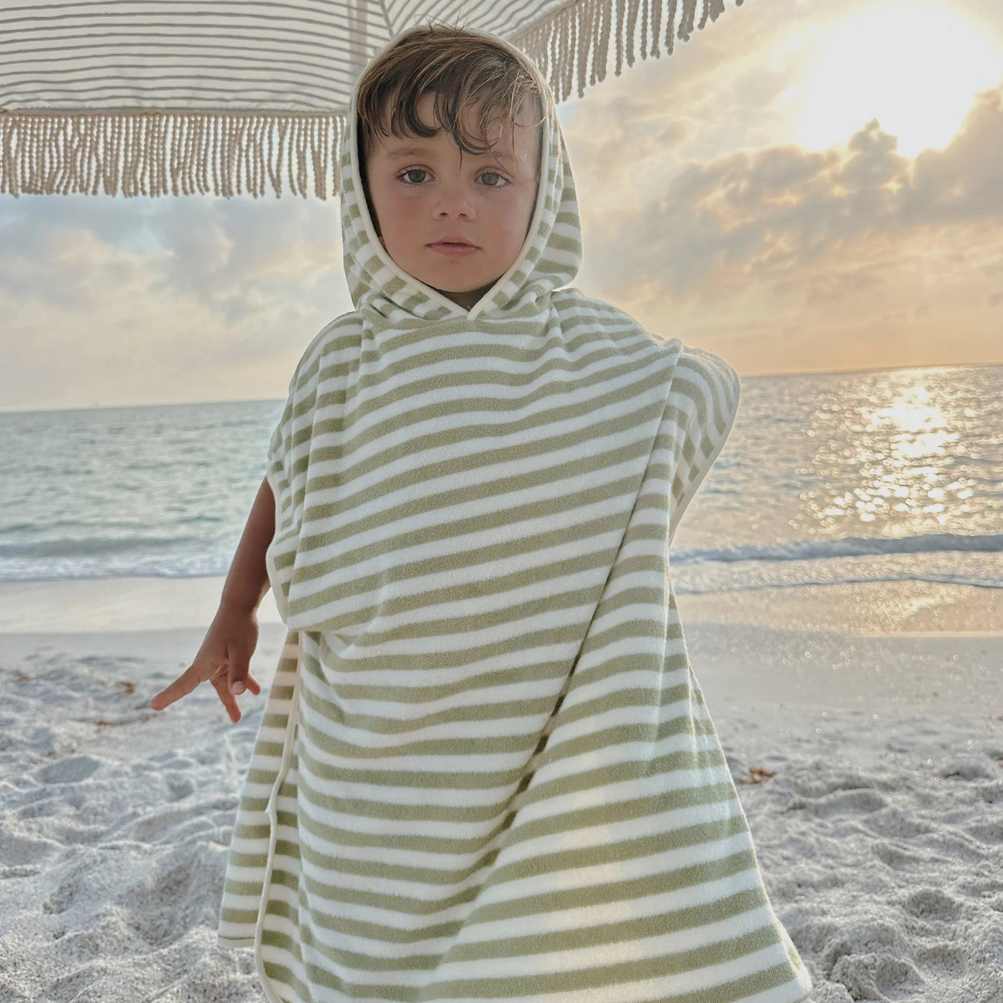 Sunnylife - Kids Character Hooded Towel Into the Wild Khaki