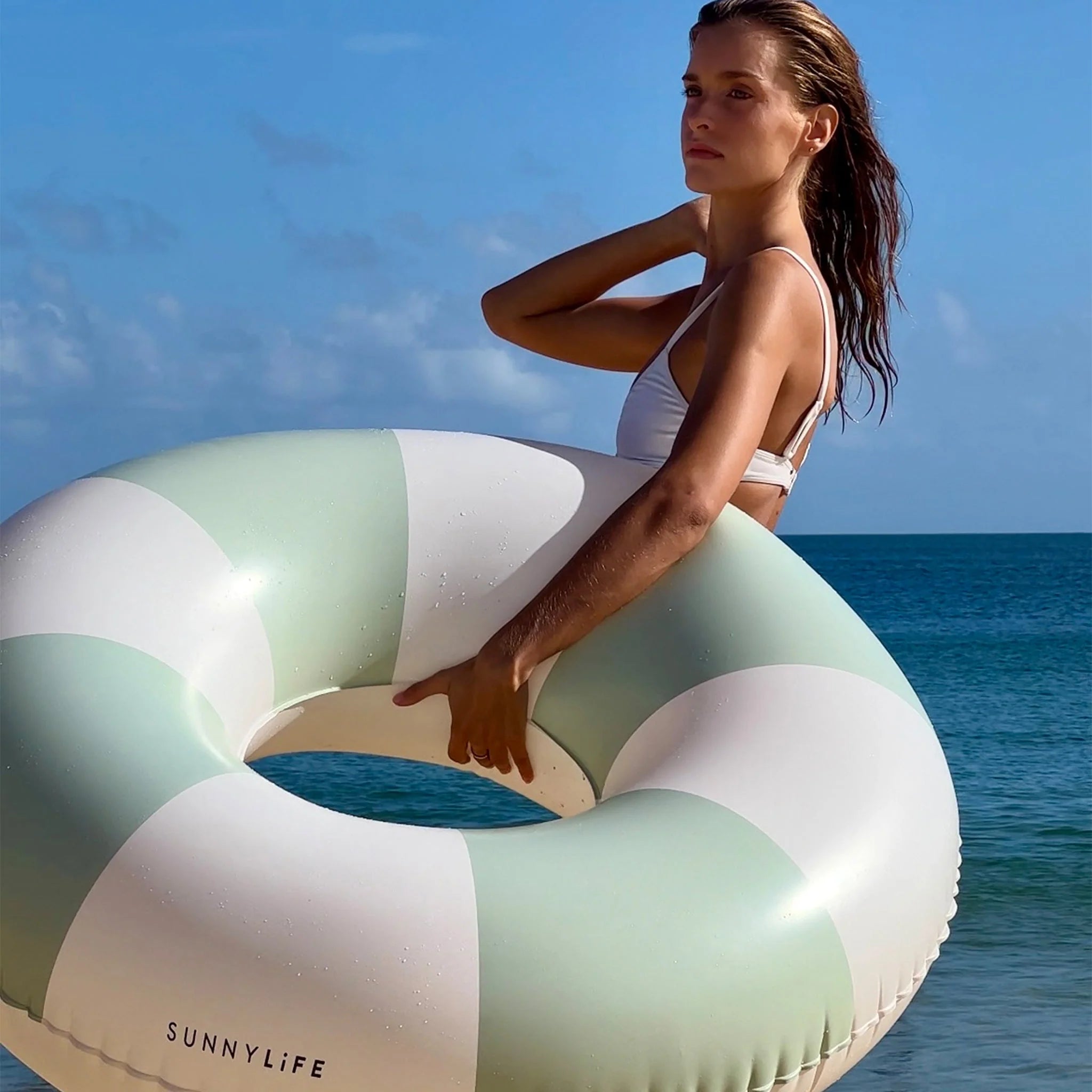 Sunnylife - Pool Ring The Vacay Soft Olive Stripe