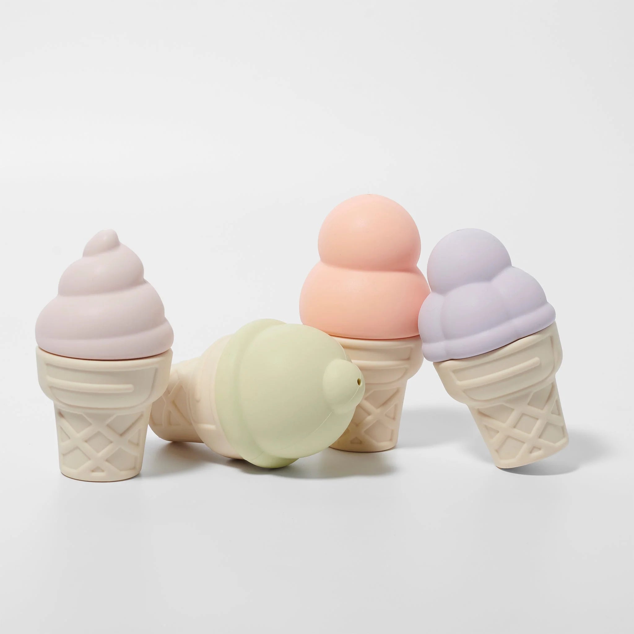 Sunnylife - Splash Toys -Ice Cream Apple Sorbet