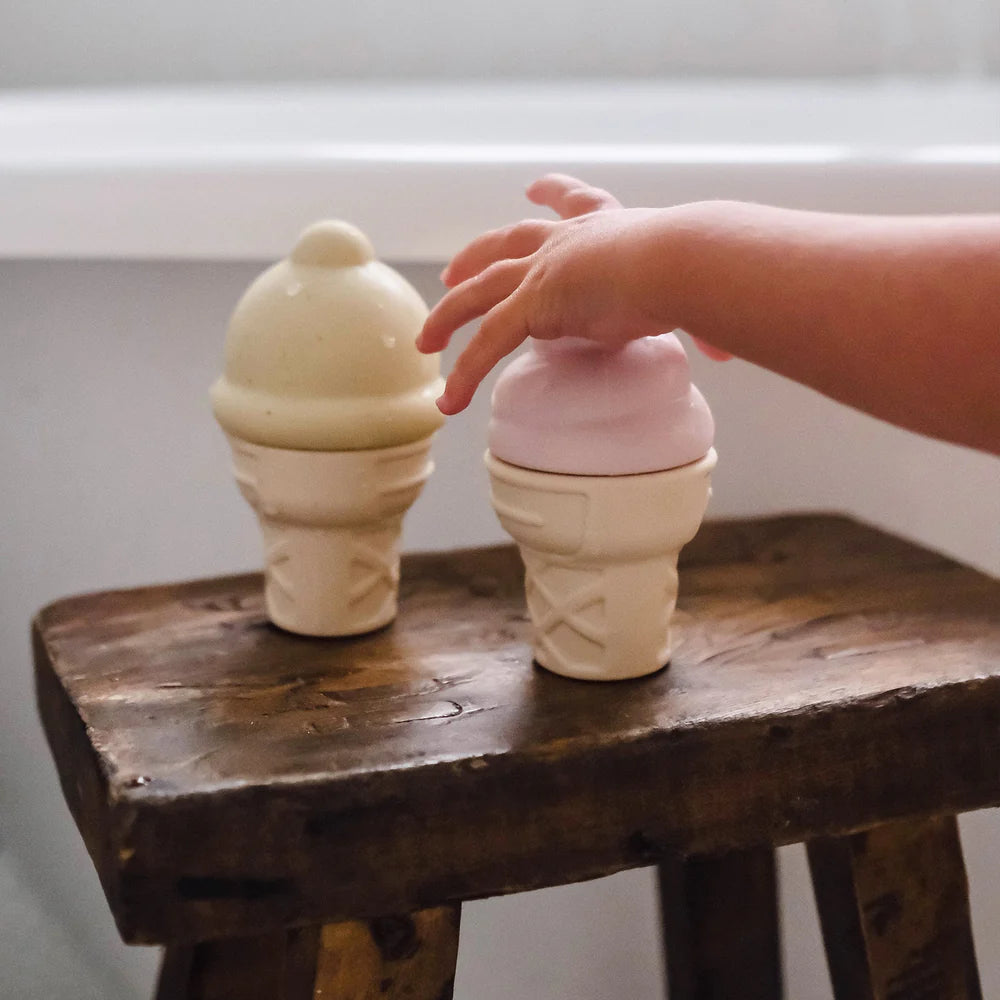 Sunnylife - Splash Toys -Ice Cream Apple Sorbet