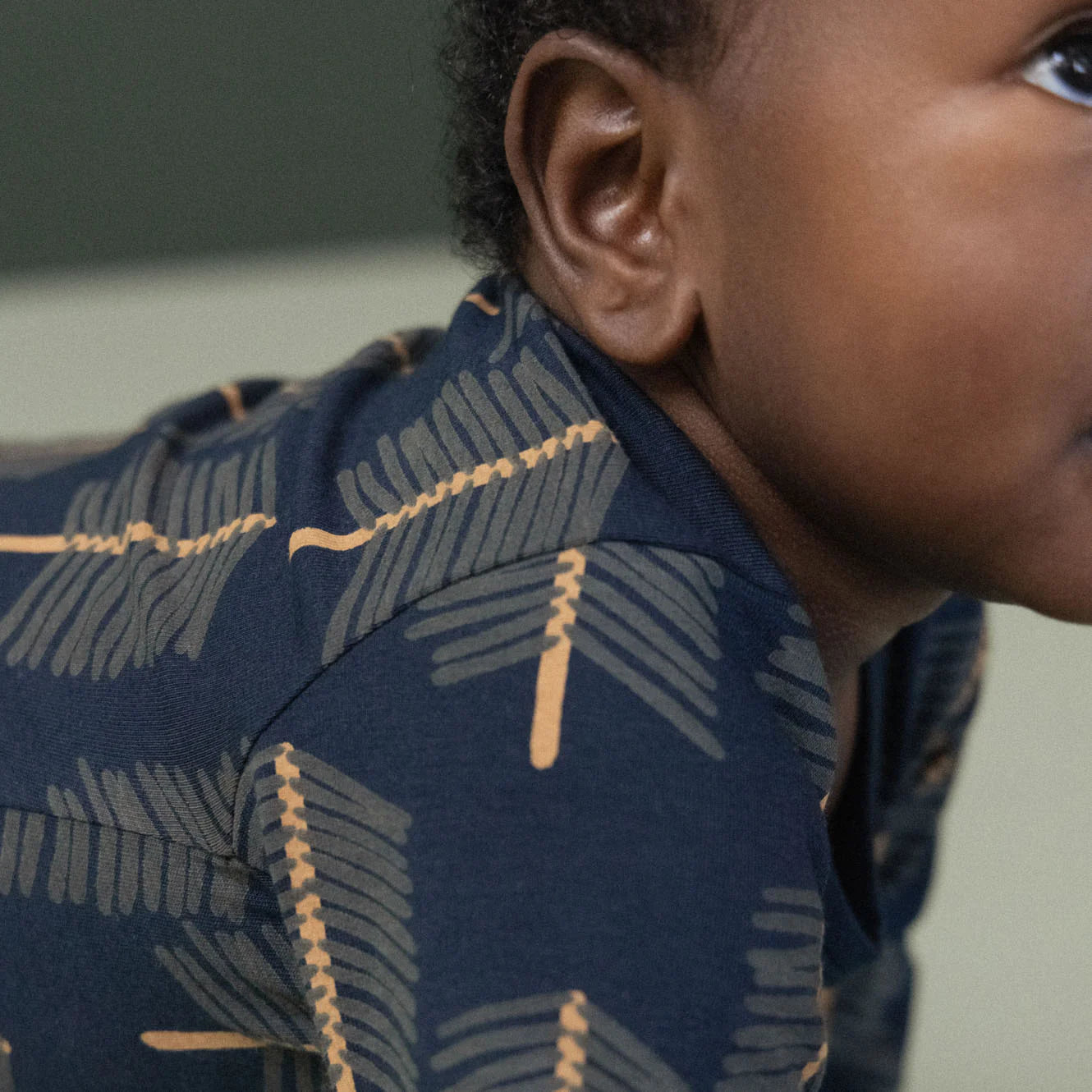 Nature Baby - Stretch Jersey Long Sleeve Bodysuit - Bramblewood Print