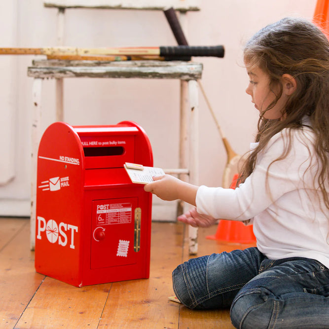 Make Me Iconic - Post Box