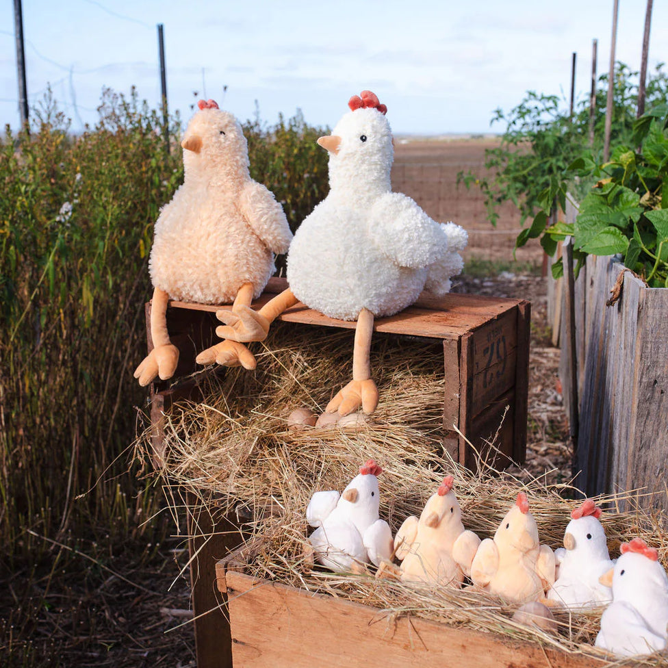 Nana Huchy - Harriet the Hen Rattle