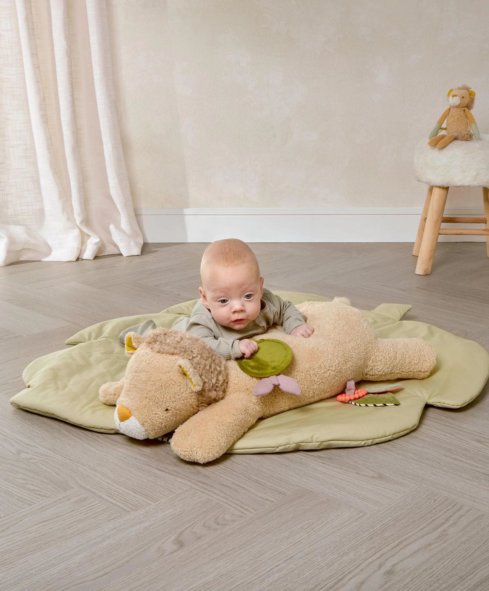 Mamas & Papas - Baby Play Tummy Time Lenny Lion