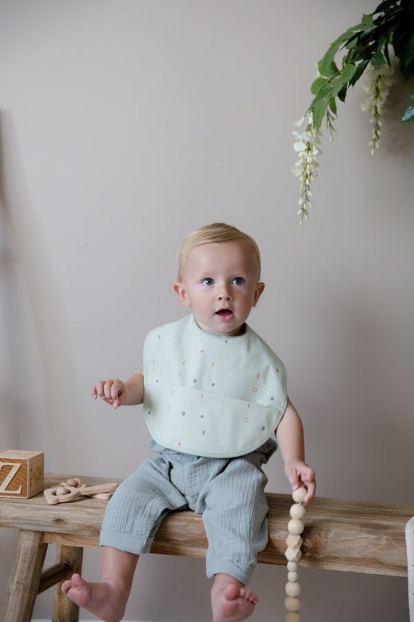 Snuggle Hunny Kids - Waterproof Bib - Starlight