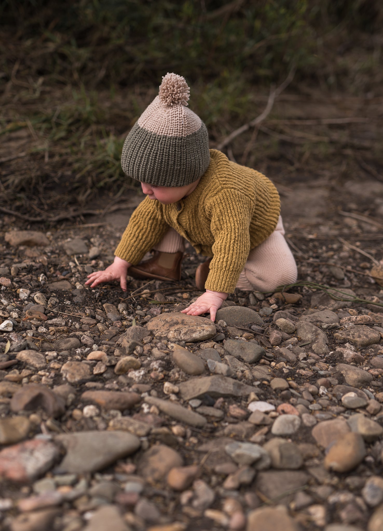 Acorn - Mountain Merino Beanie - Khaki & Cream