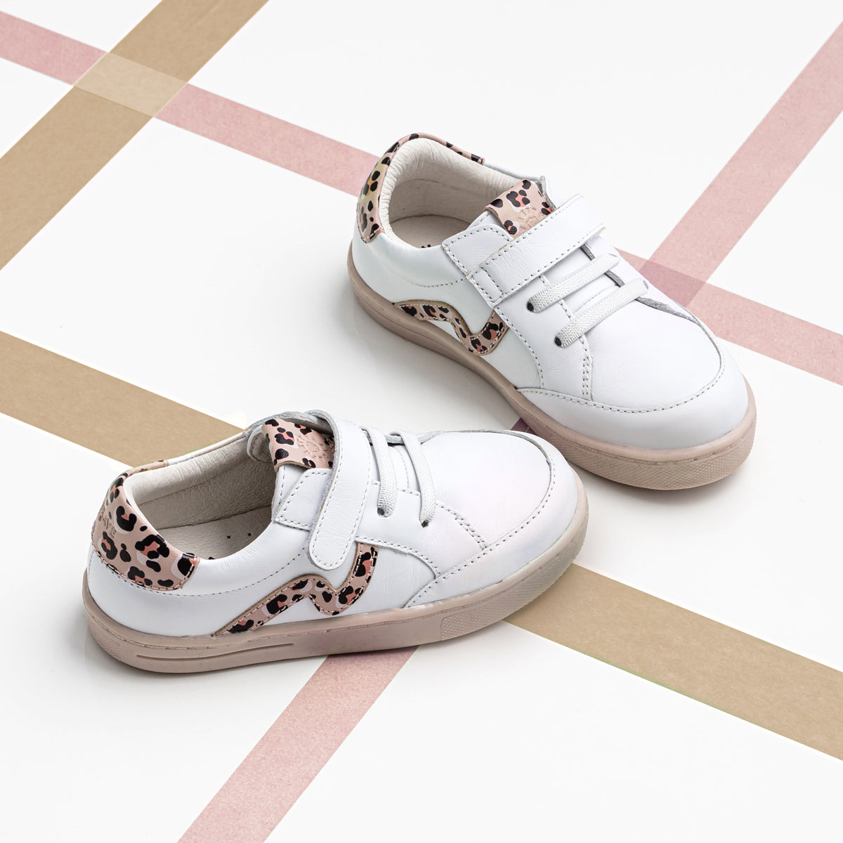 Pretty Brave - XO Trainer - White & Blush